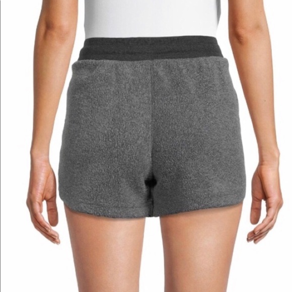 AVIA | Reverse Fleece Shorts - Picture 3 of 9